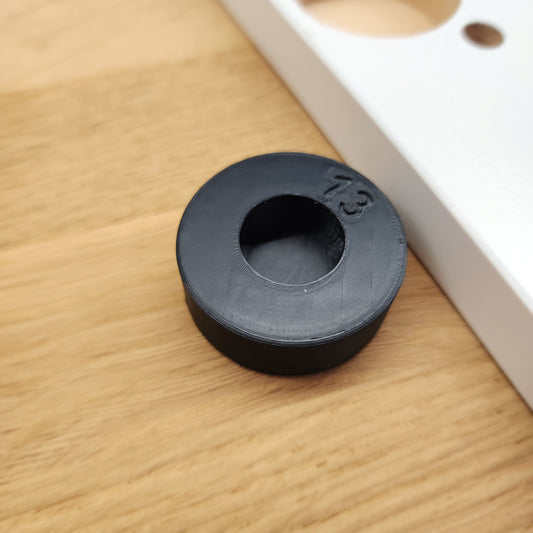 Hinge Puck (pack of 4)